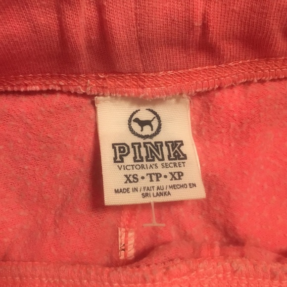 🎀VS PINK Shorts🎀 - Picture 4 of 4