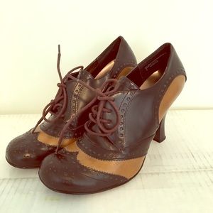 Vintage Two Tone Oxford Booties