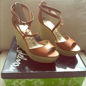 NWT Wedges