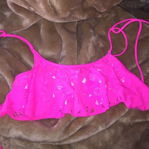 PINK flounce top