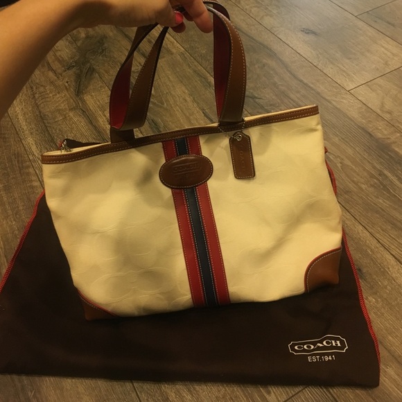 Purse - Picture 1 of 4