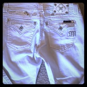 Miss Me white Capri jeans