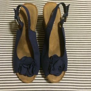 Aerosoles Women's Peep Toe Wedges Blue  size 10