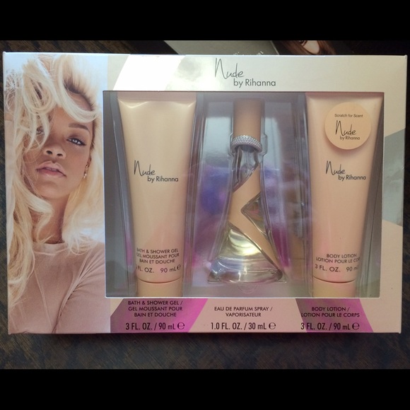 SOLD ON !!! Nude by Rihanna - Picture 1 of 3