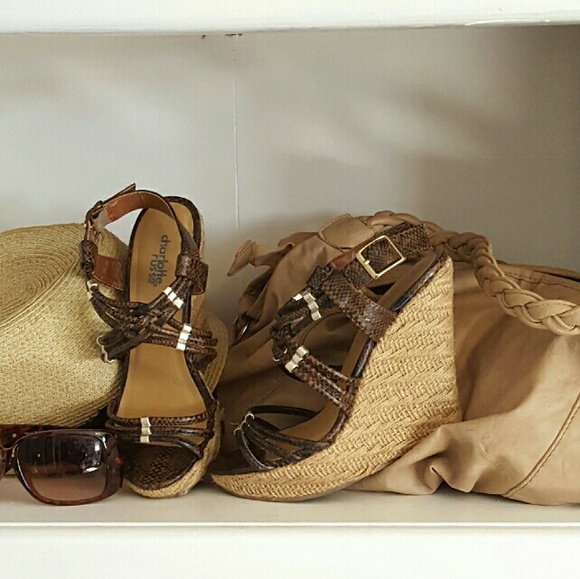 Brown strappy wedges