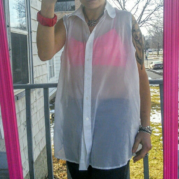 NWOT! AA Oversized Semi-sheer Button Down Tank Top - Picture 3 of 4
