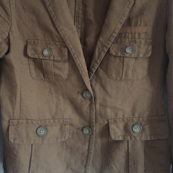 Blazer - Picture 2 of 3
