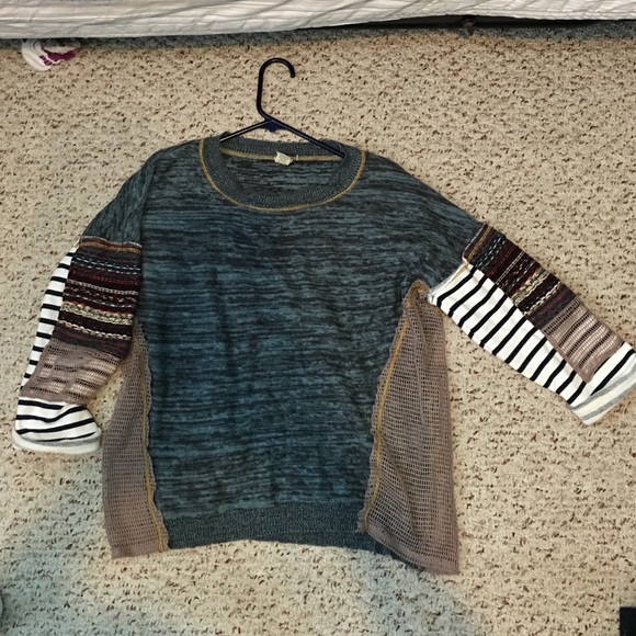 BKE sweater from the buckle