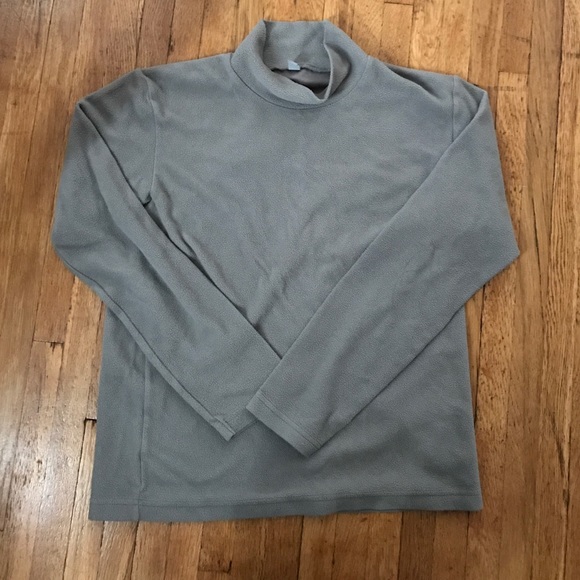 🍃 HEATTECH Sweater🍃 selling three of them🌻 - Picture 3 of 4