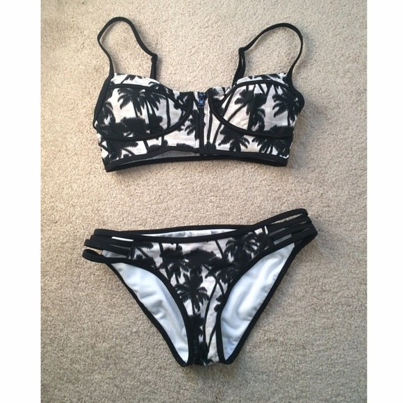 Palm Tree Bikini Top & Bottom!!