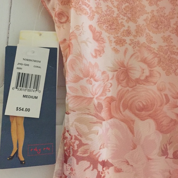 Ruby Rox tea-length dress - Picture 2 of 4