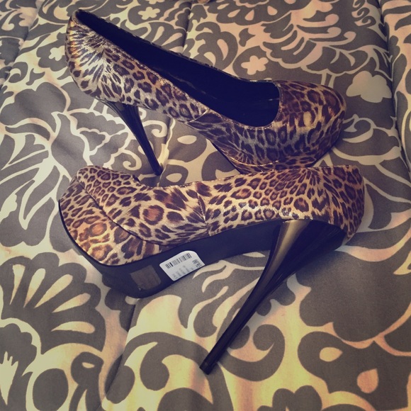 Adorable Cheetah Print Heels