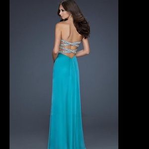 *Price Firm*NWT Blue Prom Dress