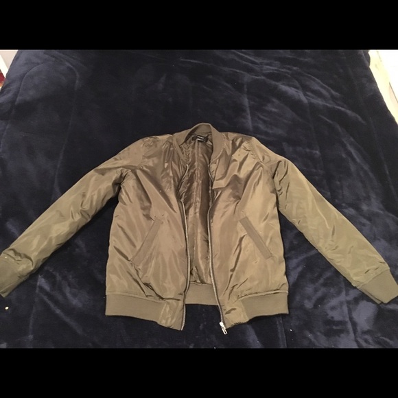 Bomber jacket - Picture 3 of 3