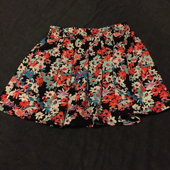 Floral print miniskirt