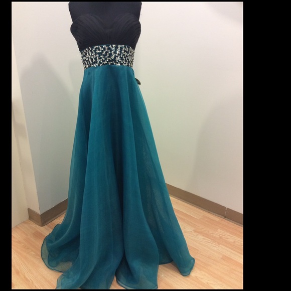 *Price Firm*NWT Teal Prom Dress - Picture 2 of 4