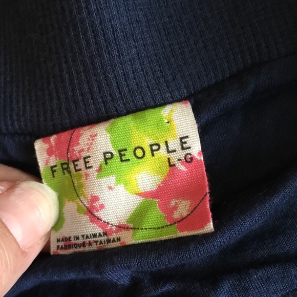 FREE PEOPLE Skirt Size Large - Picture 2 of 4