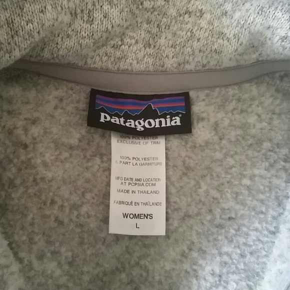 SOLD Light Grey Patagonia Fleece Sweater - Picture 2 of 4