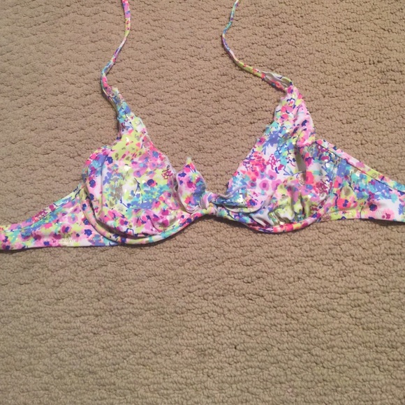Like new vs bikini top