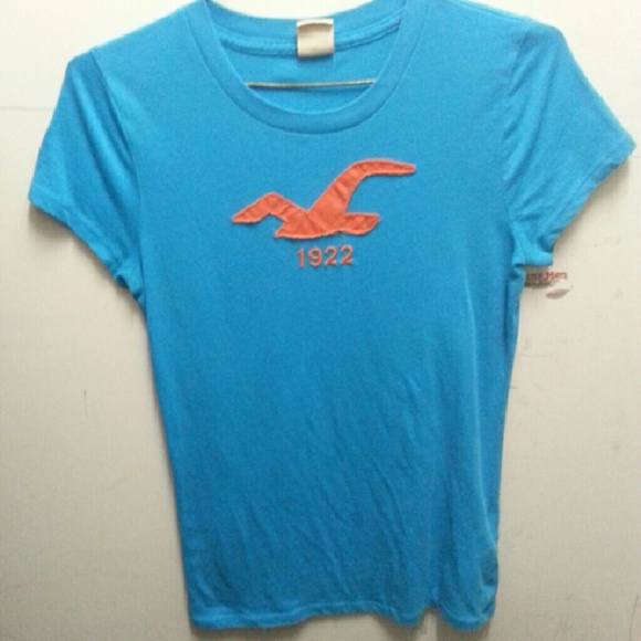 Women's Hollister Shirt.