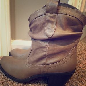 💲FINAL DROP!💲 Western style ankle boots