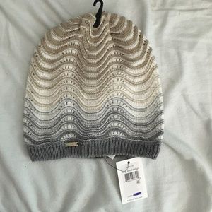 HP✨Calvin Klein Beanie