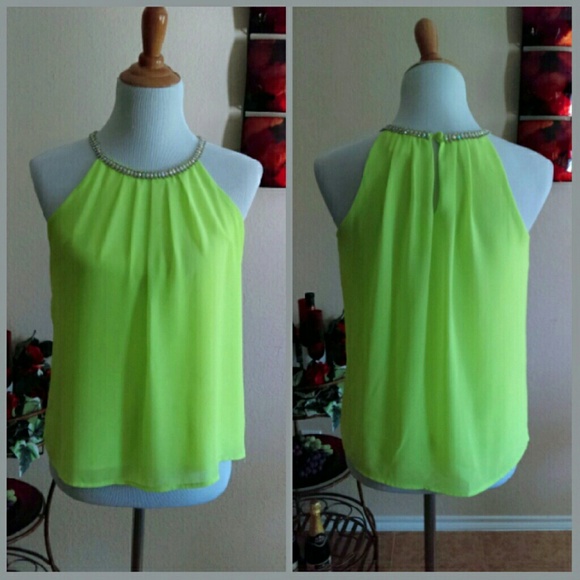 ⬇Pretty Neon Chartreuse Rhinestone Top - Picture 3 of 3