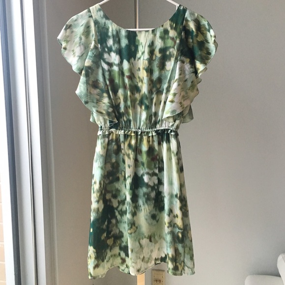 H&M Dresses & Skirts - SALE!!!💕👗Beautiful H&M Dress👗💕