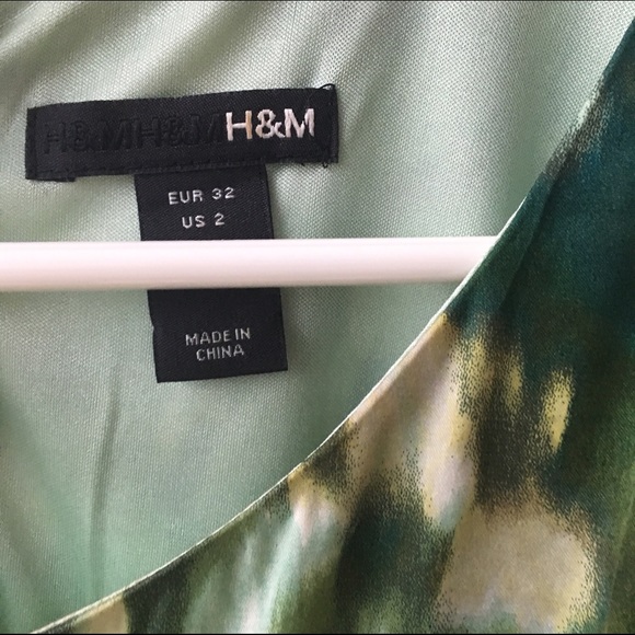 SALE!!!💕👗Beautiful H&M Dress👗💕 - Picture 3 of 4