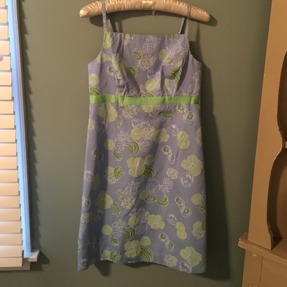 Lilly- Excellent condition Periwinkle bow dress