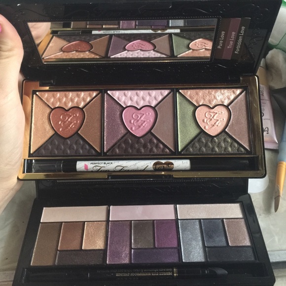Too faced sexy and love palette