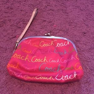 Coach Clutch