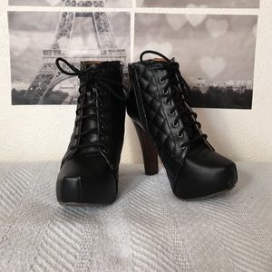 Black Boots