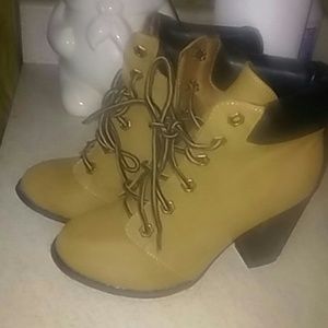 Ankle boot