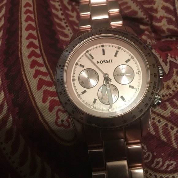 Watch rose color