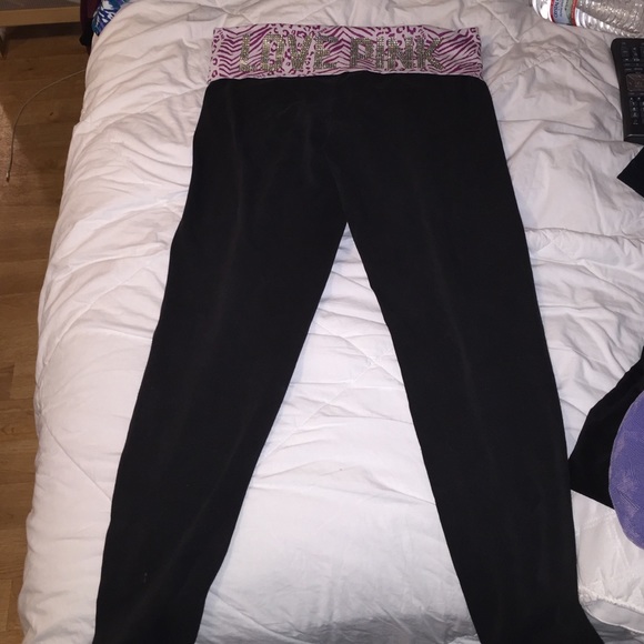 Pink yoga leggings
