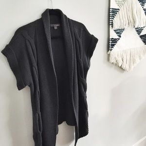 ✨F21 Navy-Grey Short Sleeve Cardigan✨