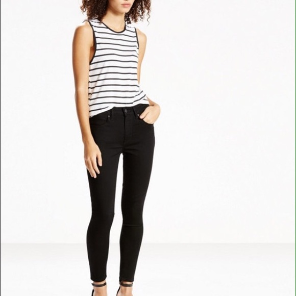 Levi's black high rise skinny