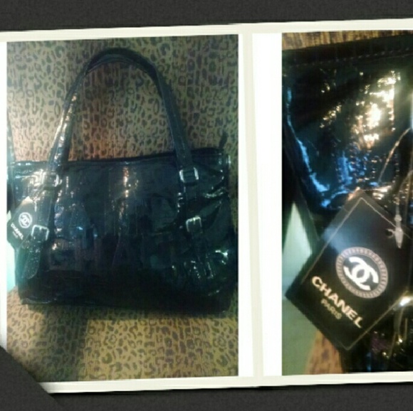 CLASSIC BLACK PATENT HANDBAG/TOTE