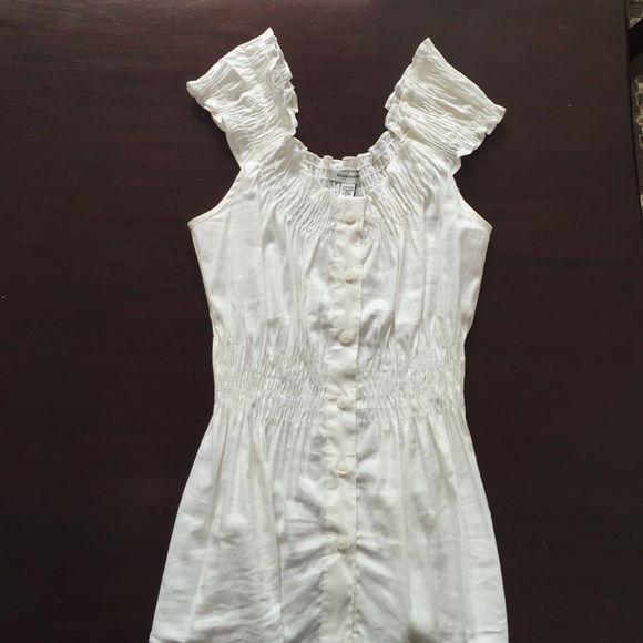 NWT Banana Republic white linen top Medium