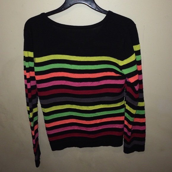 Sweater - Picture 2 of 3