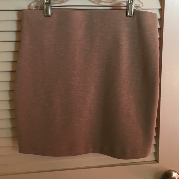 BCBG stretch mini-skirt