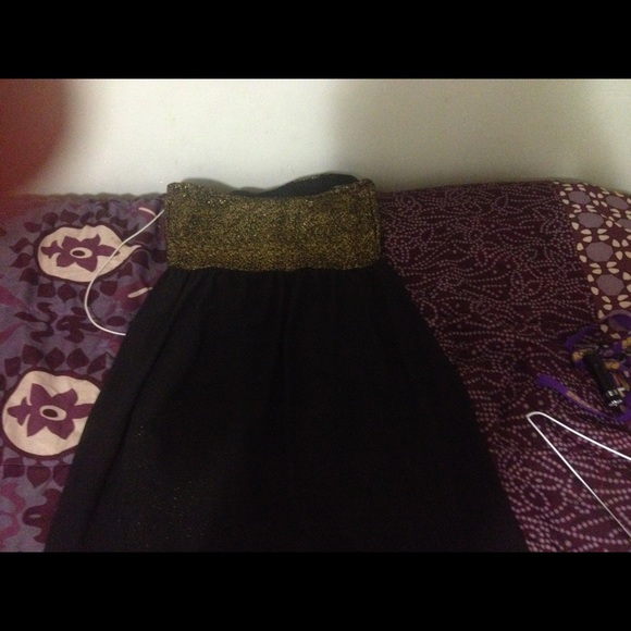 Fitted dress - Picture 2 of 2