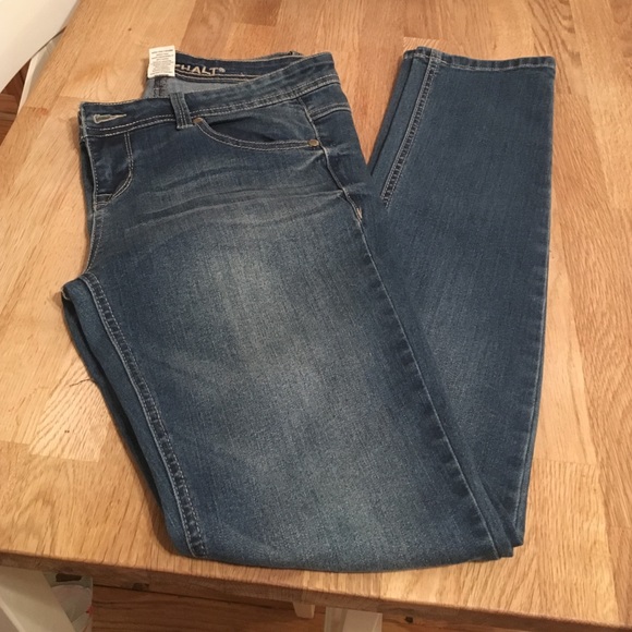 Blue asphalt size 11