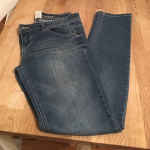 Blue asphalt size 11