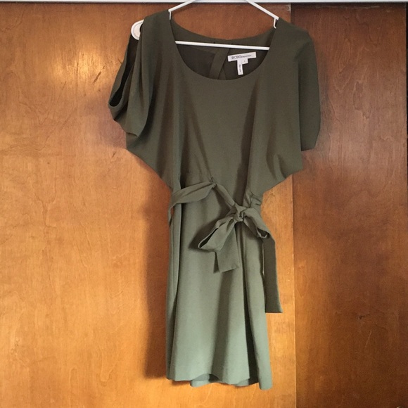 BCBGeneration Dresses & Skirts - BCBGeneration Cocktail Dress