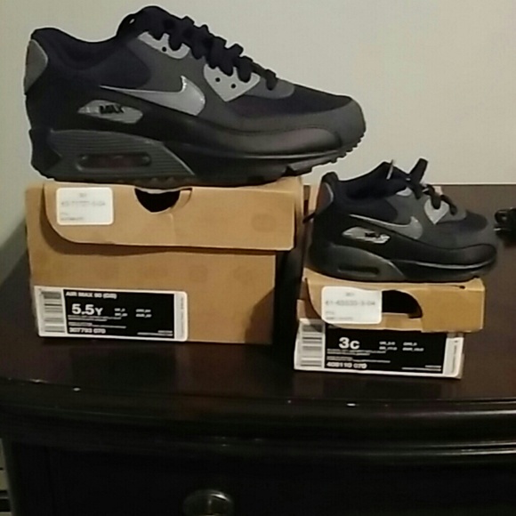 Nike Shoes - Sneakers