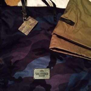 Camo Valentino Tote 🚫Sold