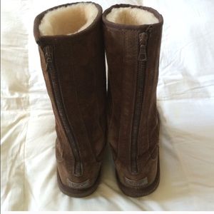 Zipper Uggs