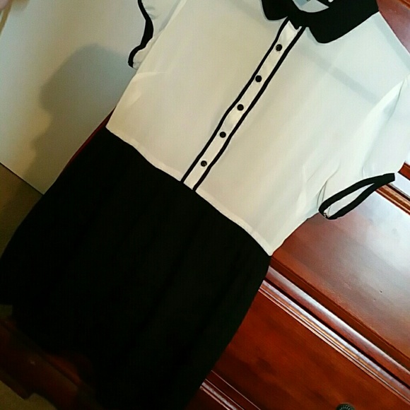 Dress - Picture 2 of 4